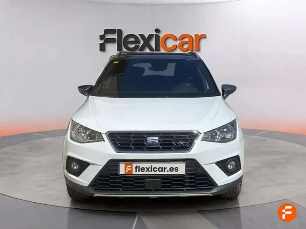 Usado Seat Arona FR 150 CV (110 kW) 2018 Blanco SUV
