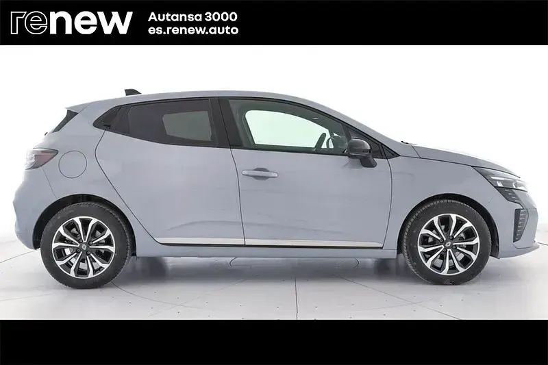 Usado Renault Clio V Techno 100 CV (73 kW) 2025 Gris Berlina
