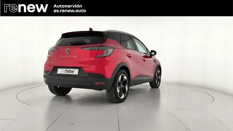 Usado Renault Captur Zen 100 CV (73 kW) 2025 Rojo SUV