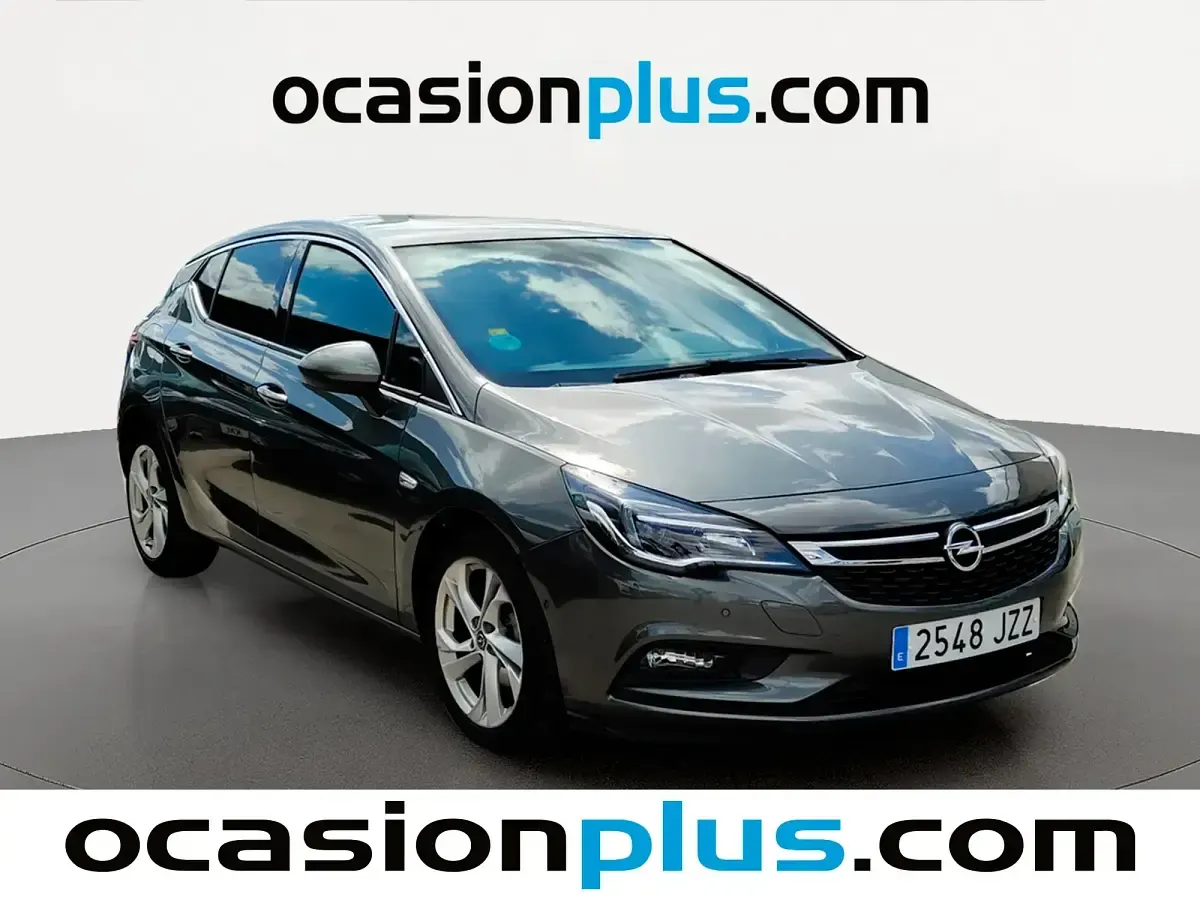 Usado Opel Astra Dynamic 110 CV (80 kW) 2017 Gris