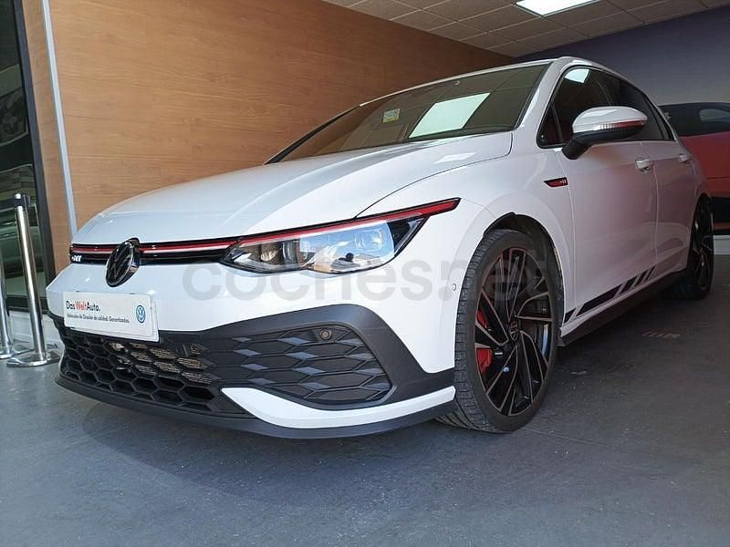 Usado VW Golf VII GTI Clubsport 301 CV (221 kW) 2021 Blanco Utilitario