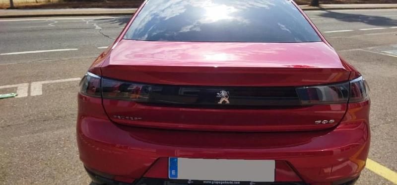 Usado Peugeot 508 Allure 224 CV (164 kW) 2023 Rojo Berlina