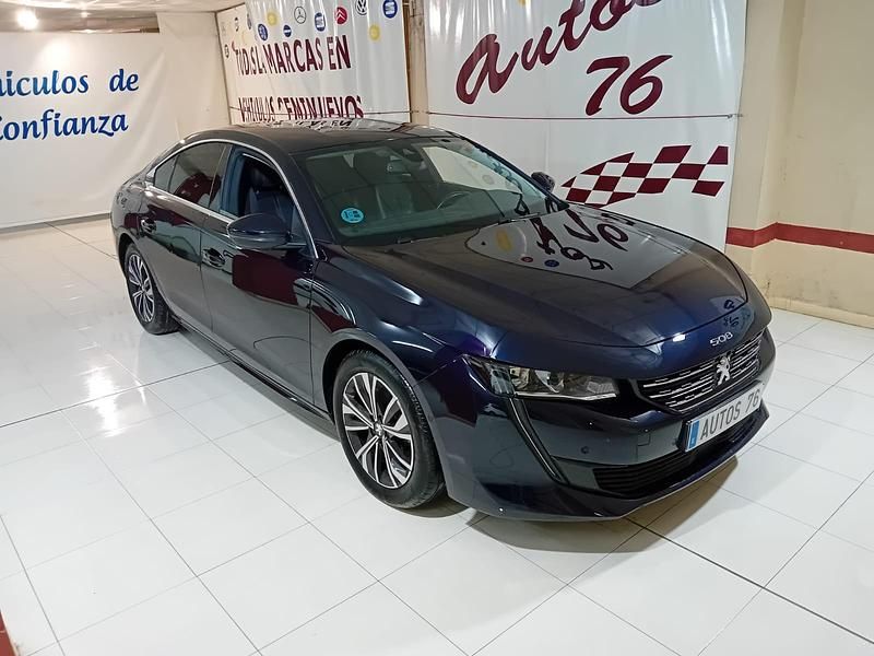 Usado Peugeot 508 Allure 130 CV (95 kW) 2021 Azul