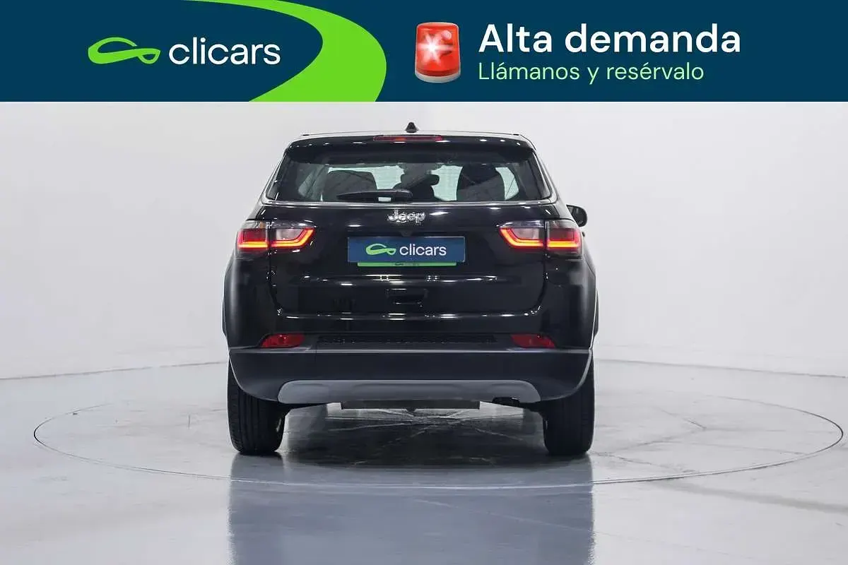 Usado Jeep Compass Altitude 129 CV (94 kW) 2025 Negro SUV