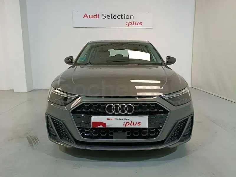 Usado Audi A1 Sportback 95 CV (69 kW) 2022 Gris / plata Utilitario