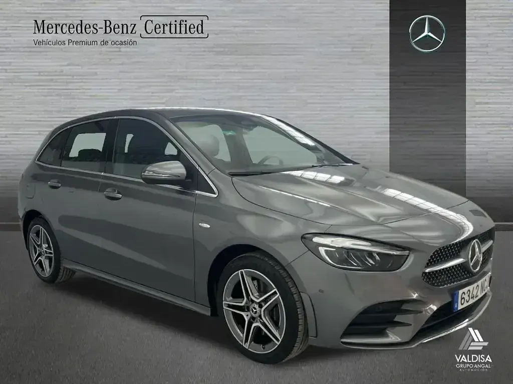 Begagnad Mercedes B250e AMG line 218 HK (160 kW) 2025 Grå Minibuss
