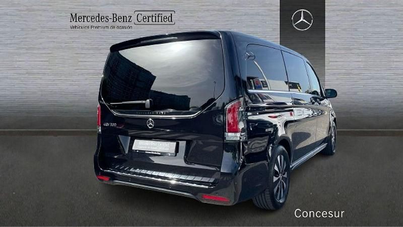 Usado Mercedes EQV300 150 kW (204 CV) 2024 Negro Monovolumen