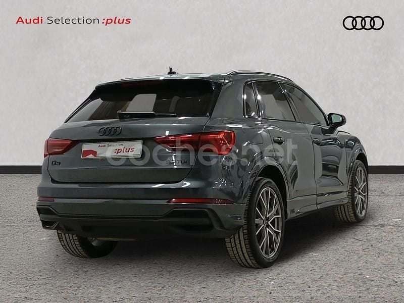 Usado Audi Q3 Ambiente 150 CV (110 kW) 2025 Gris / plata SUV