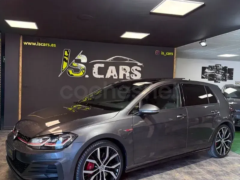 Usado VW Golf VII GTI 245 CV (180 kW) 2019 Gris / plata Berlina