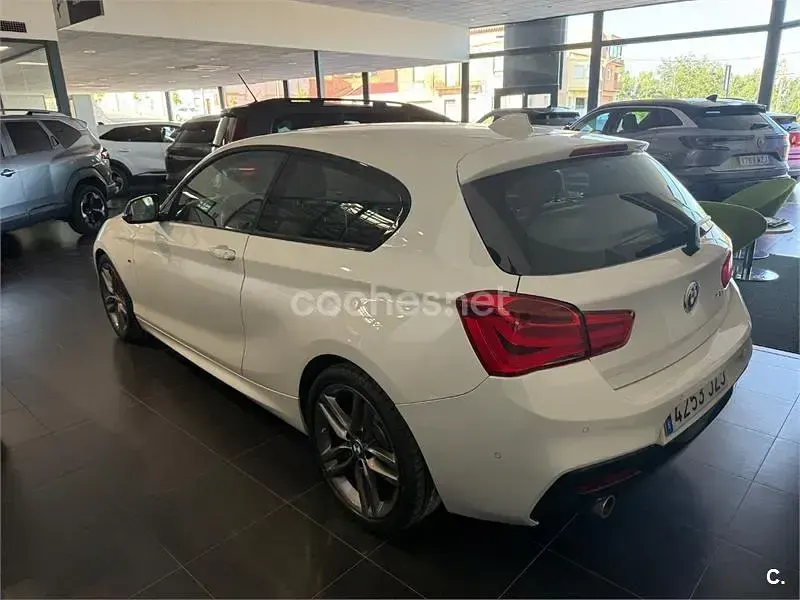 Usado BMW 118 150 CV (110 kW) 2017 Blanco Utilitario