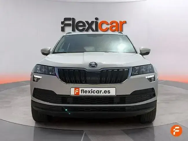 Usado Skoda Karoq Ambition 150 CV (110 kW) 2020 Blanco SUV