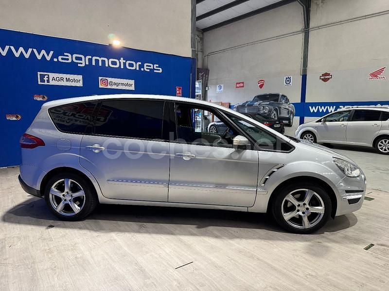 Usado Ford S-MAX Titanium 140 CV (102 kW) 2012 Gris / plata Monovolumen