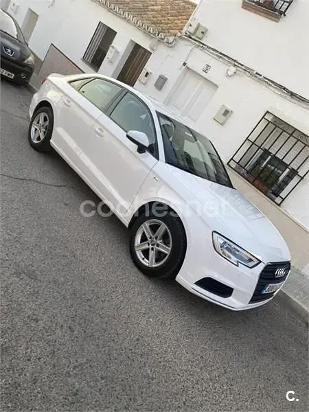 Usado Audi A3 Design 116 CV (85 kW) 2020 Blanco Berlina