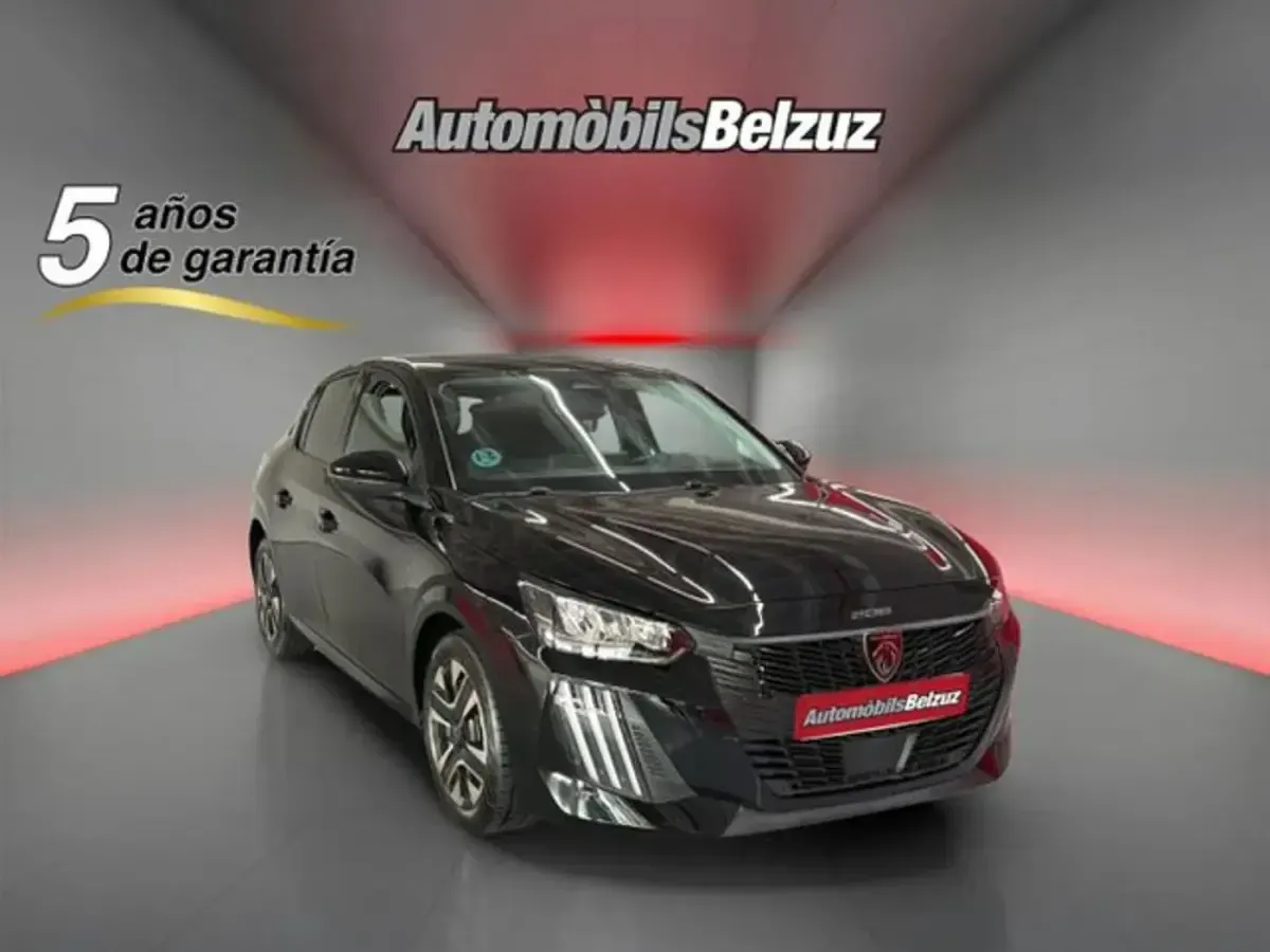 Usado Peugeot 208 Allure 102 CV (75 kW) 2025 Negro Utilitario