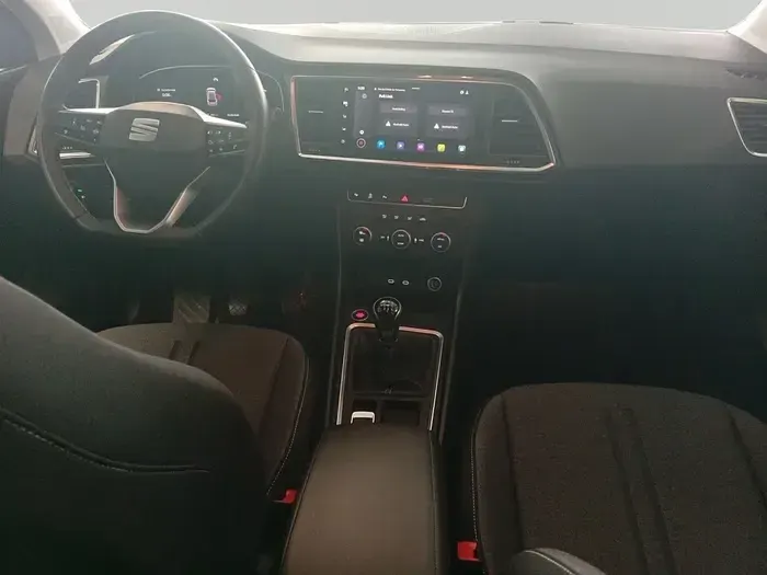Usado Seat Ateca Style 150 CV (110 kW) 2025 Gris SUV