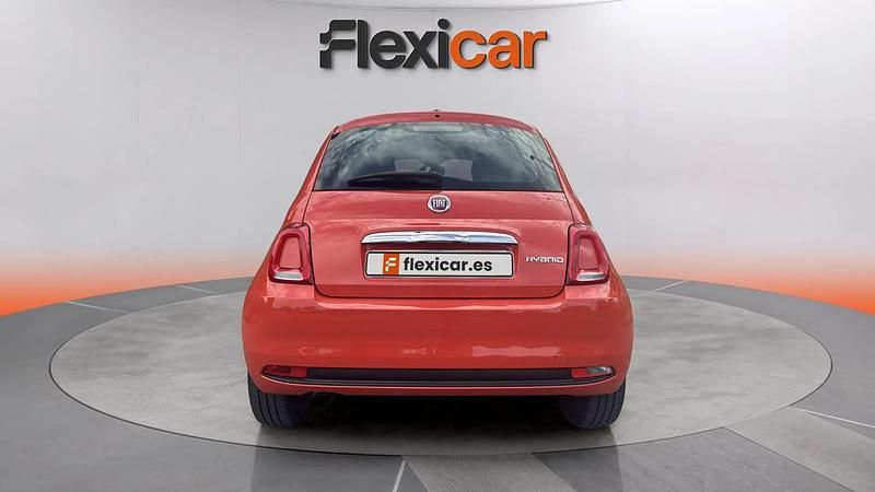 Usado Fiat 500 71 CV (52 kW) 2022 Naranja Berlina
