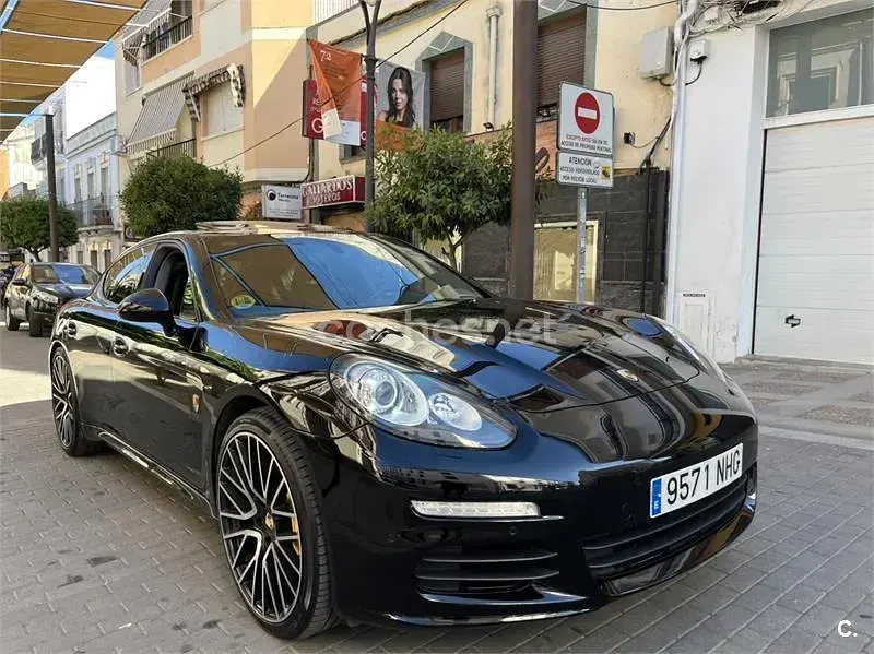 Usado Porsche Panamera Diesel 300 CV (220 kW) 2014 Negro Utilitario