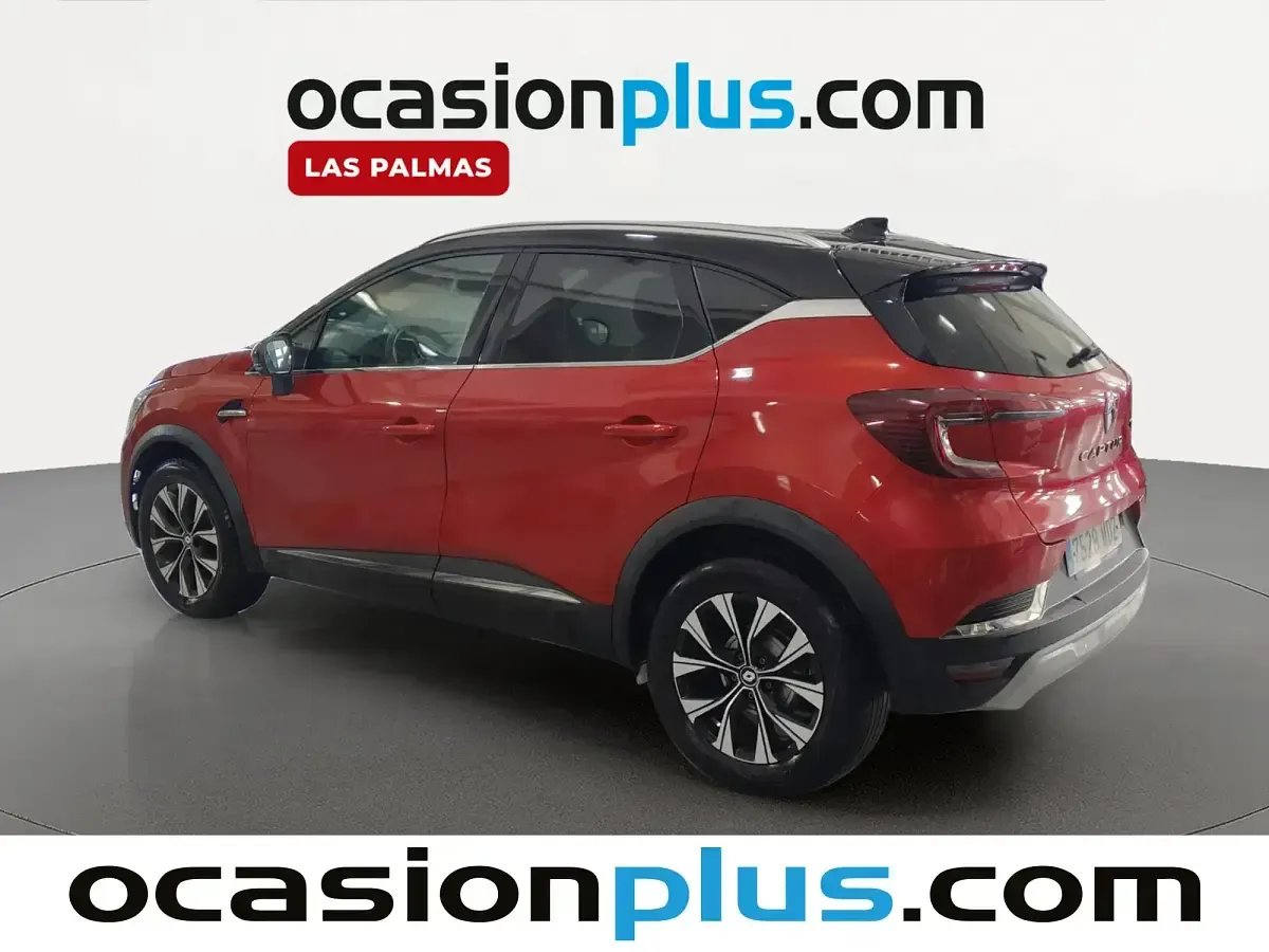 Usado Renault Captur Techno 90 CV (66 kW) 2023 Rojo SUV