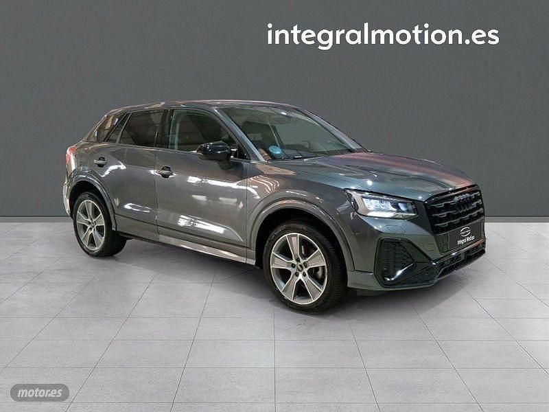 Usado Audi Q2 Premium 116 CV (85 kW) 2023 Gris SUV