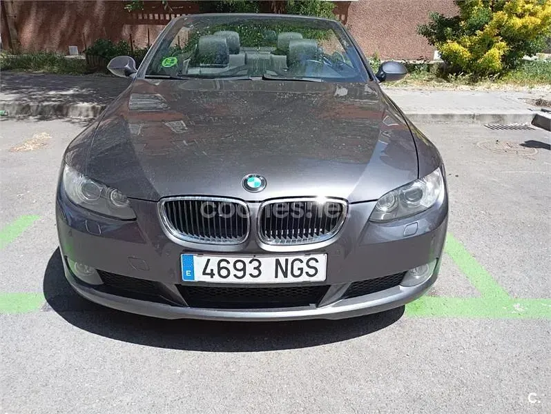 Usado BMW 320 Cabriolet 170 CV (125 kW) 2008 Gris / plata Descapotable