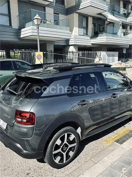 Usado Citroën C4 Feel 100 CV (73 kW) 2017 Negro Berlina