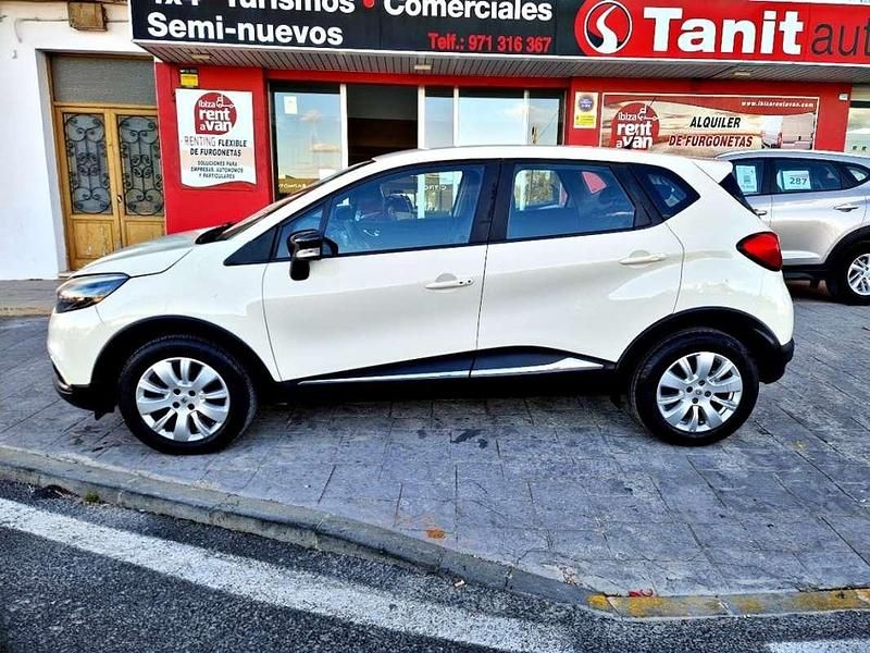 Usado Renault Captur Zen 120 CV (88 kW) 2015 Beige SUV