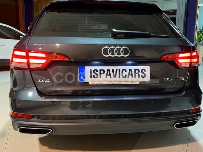 Usado Audi A4 Advanced Plus 150 CV (110 kW) 2019 Gris / plata Familiar