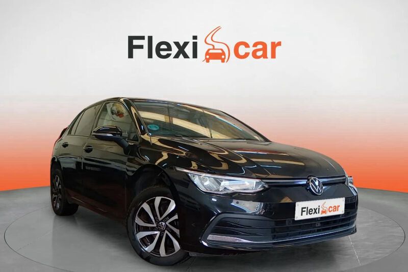 Negro Usado 2021 VW Golf VIII Berlina | 15.990 € (Precio justo) - Imagen 1/4