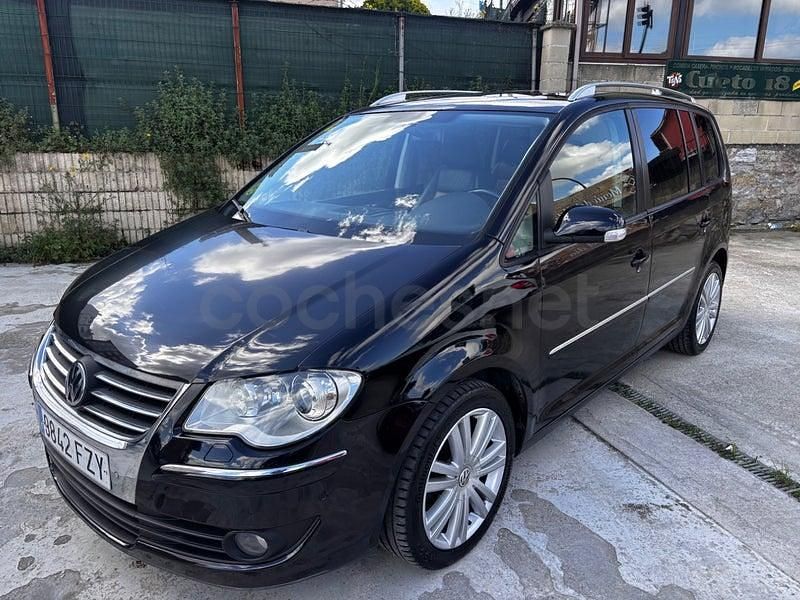 Usado VW Touran Sport 140 CV (102 kW) 2010 Negro Monovolumen