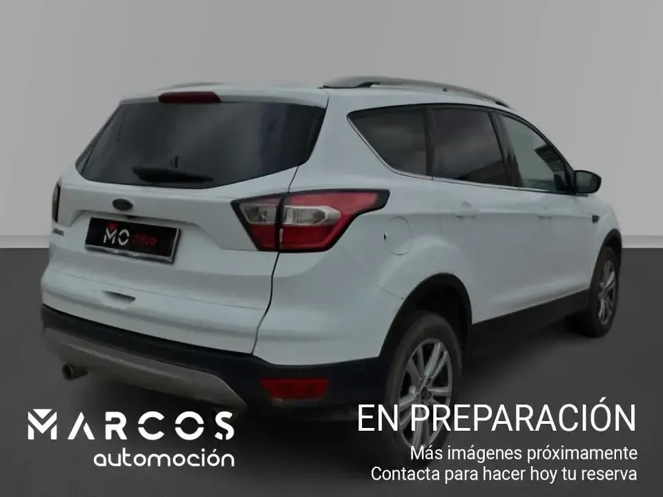 Usado Ford Kuga Titanium 120 CV (88 kW) 2017 SUV