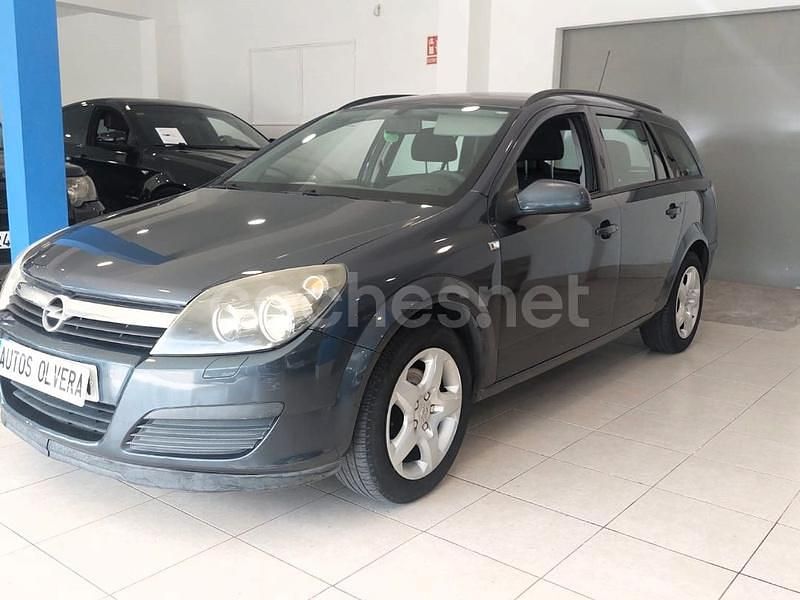 Gris / plata Usado 2006 Opel Astra Enjoy Berlina | 4300 € (Un poco caro) - Imagen 1/4