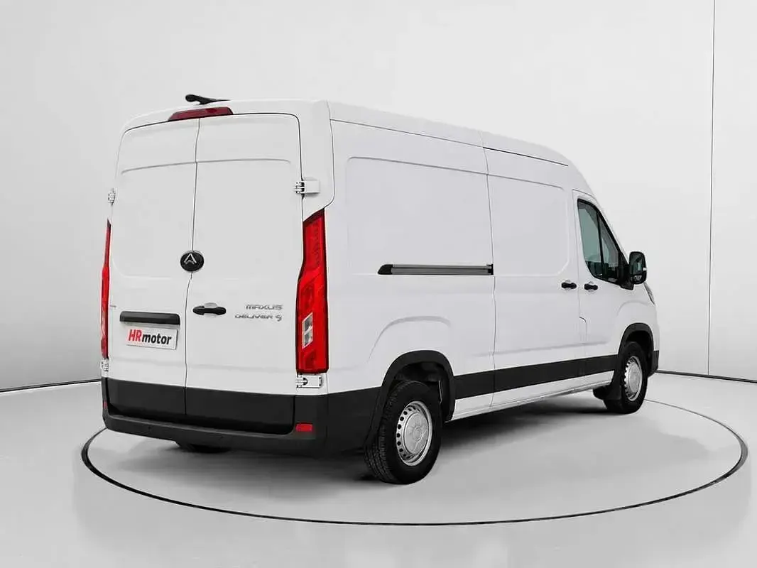 Usado Maxus V90 204 CV (150 kW) 2023 Blanco Van