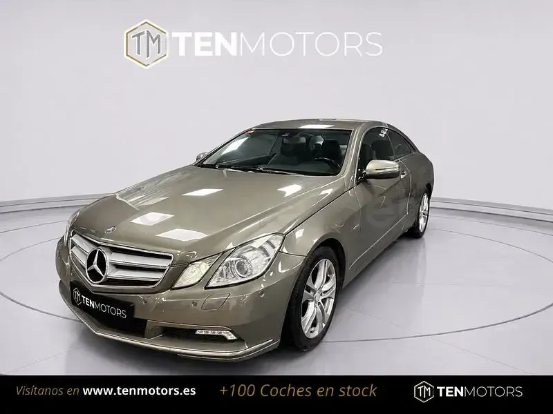Usado Mercedes E350 231 CV (169 kW) 2011 Gris / plata Coupe
