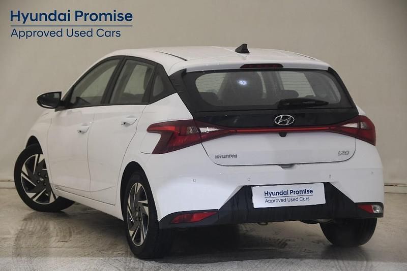Usado Hyundai i20 99 CV (72 kW) 2022 Utilitario