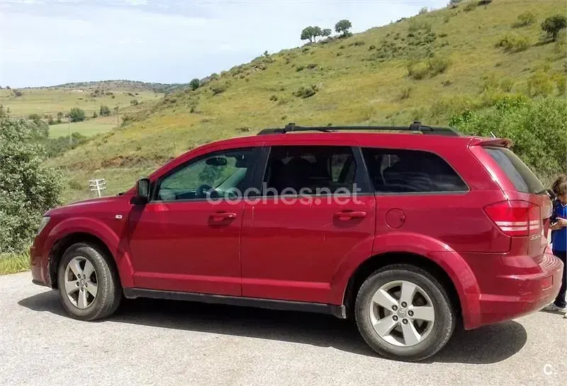 Usado Dodge Journey SXT 140 CV (102 kW) 2010 Rojo SUV