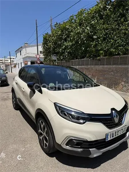 Usado Renault Captur Zen 120 CV (88 kW) 2018 Blanco SUV