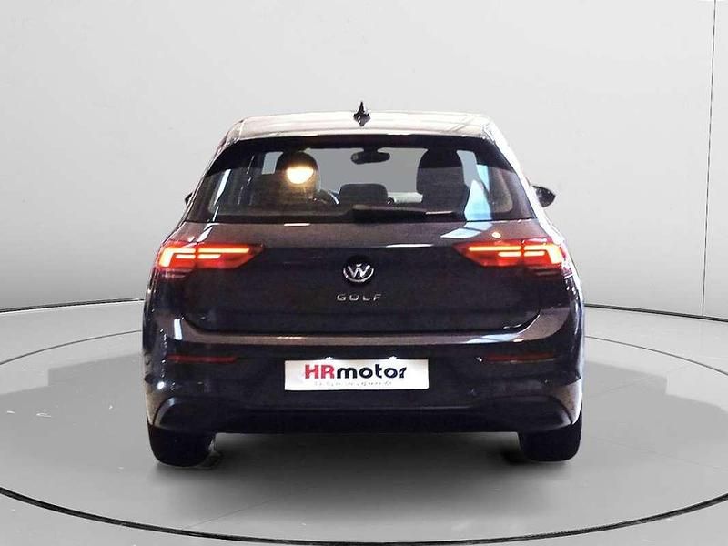 Usado VW Golf VIII Life 111 CV (81 kW) 2024 Gris Utilitario