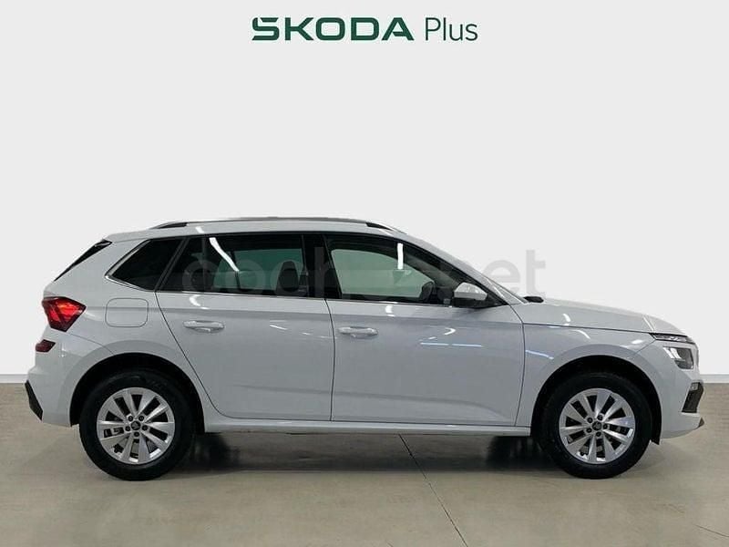 Usado Skoda Kamiq Selection 115 CV (84 kW) 2025 Blanco SUV