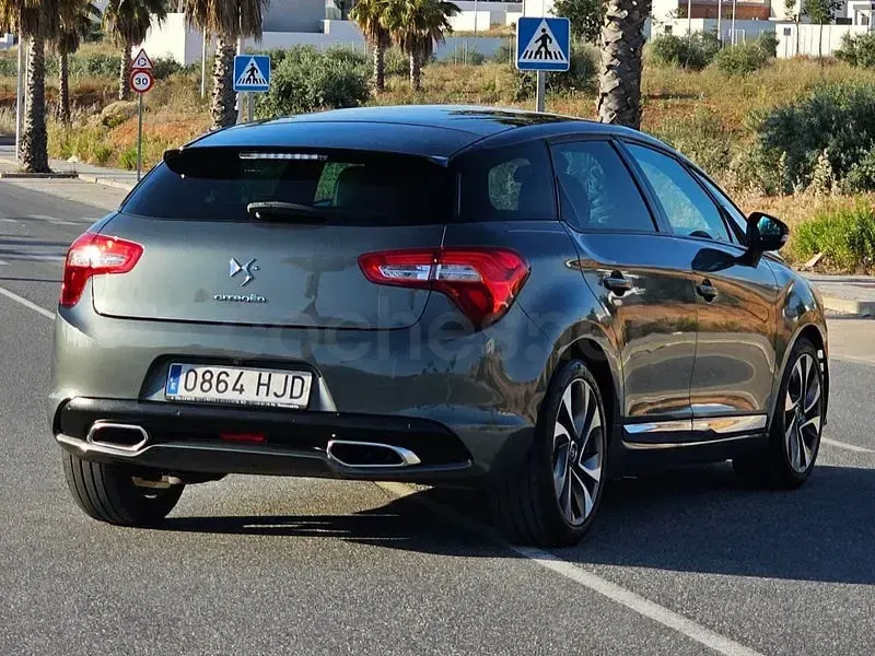 Usado Citroën DS5 163 CV (119 kW) 2012 Gris / plata Utilitario