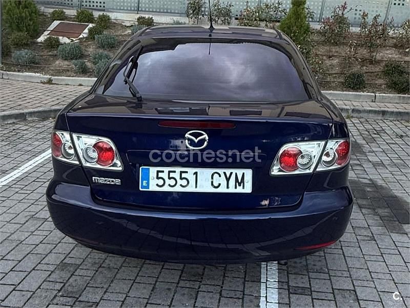 Usado Mazda 6 Active 121 CV (88 kW) 2004 Azul Berlina