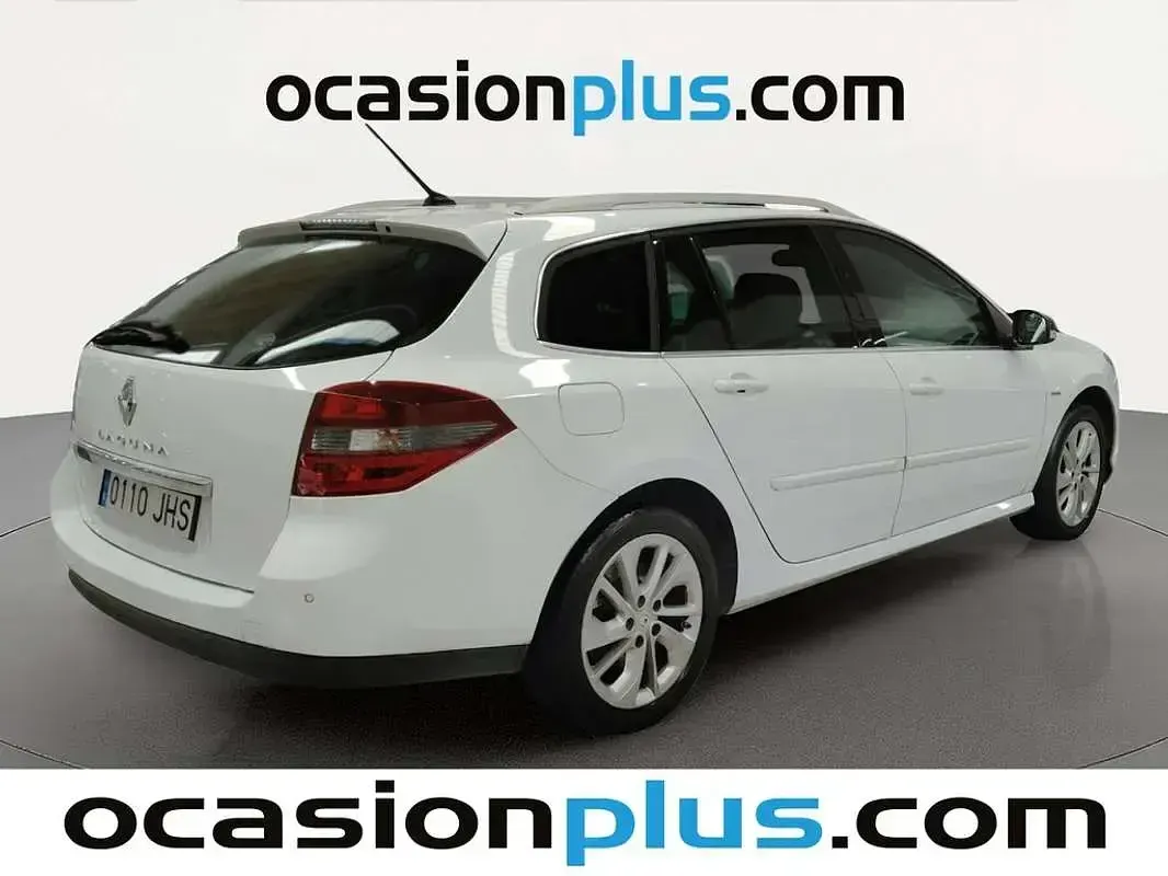 Usado Renault Laguna III LIMITED 110 CV (80 kW) 2015 Blanco Familiar