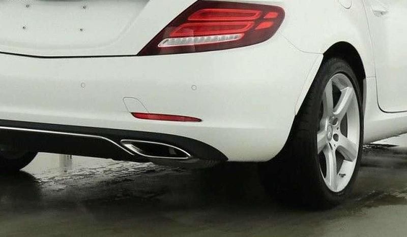 Usado Mercedes SLC200 184 CV (135 kW) 2016 Blanco Coupe