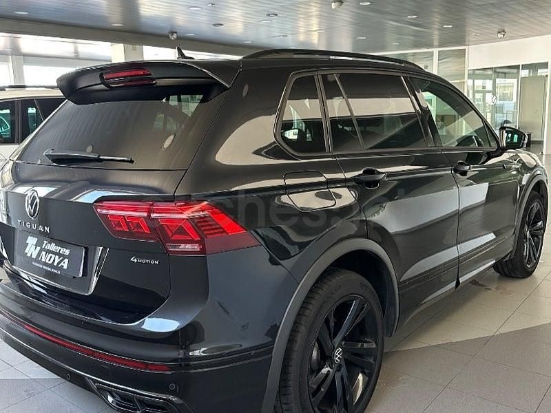 Usado VW Tiguan R-line 200 CV (147 kW) 2022 Negro SUV