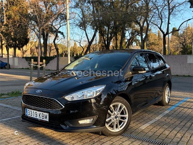 Usado Ford Focus Business Edition 125 CV (91 kW) 2017 Negro Familiar