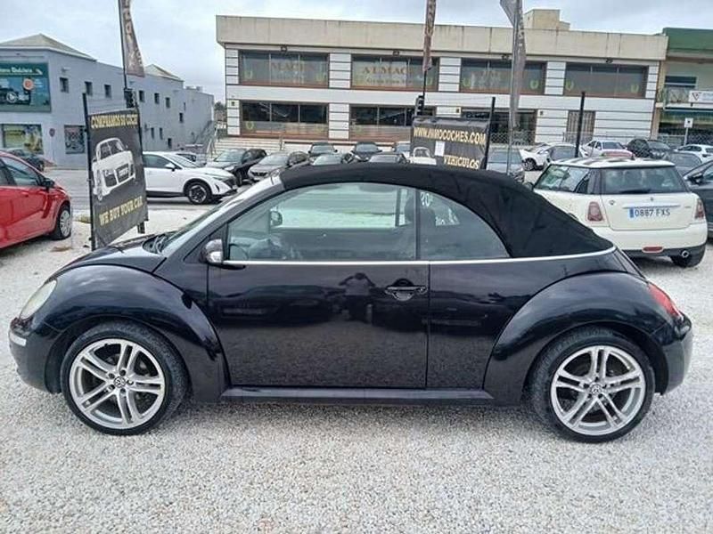 Usado VW Beetle Cabriolet 99 CV (72 kW) 2007 Negro Descapotable