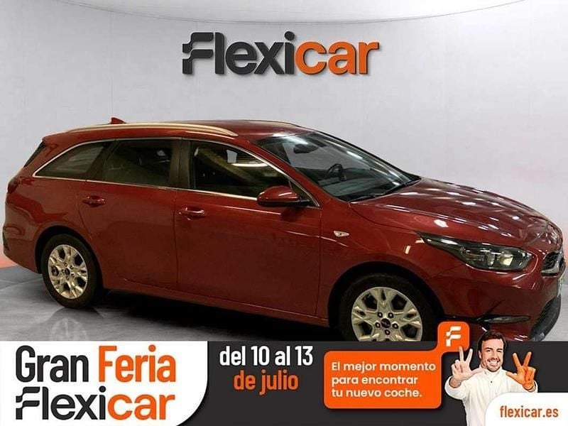 Rojo Usado 2022 Kia Ceed Familiar | 13.790 € (Super precio) - Imagen 1/4
