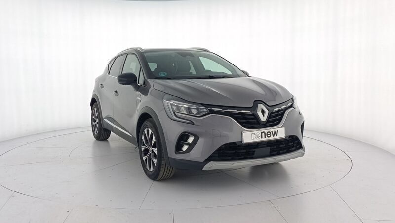 Usado Renault Captur Techno 90 CV (66 kW) 2024 Gris SUV