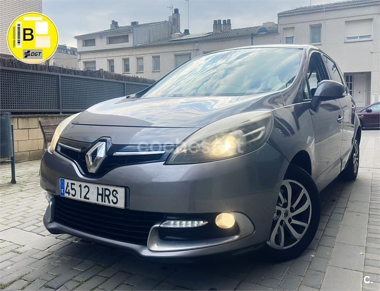 Usado Renault Grand Scénic III Dynamique 110 CV (80 kW) 2013 Gris / plata Monovolumen