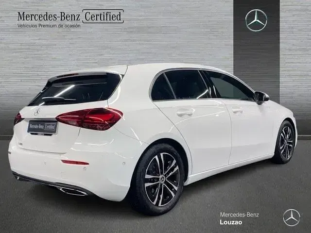 Usado Mercedes A180 136 CV (100 kW) 2024 Blanco polar