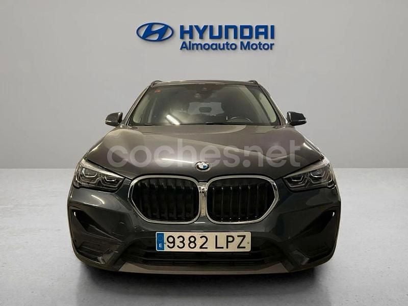 Usado BMW X1 Comfort Edition 136 CV (100 kW) 2021 Gris / plata SUV
